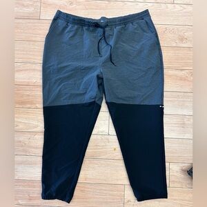 (3/$20) Joe fresh Xxl black & grey colourblock pull on athletic joggers